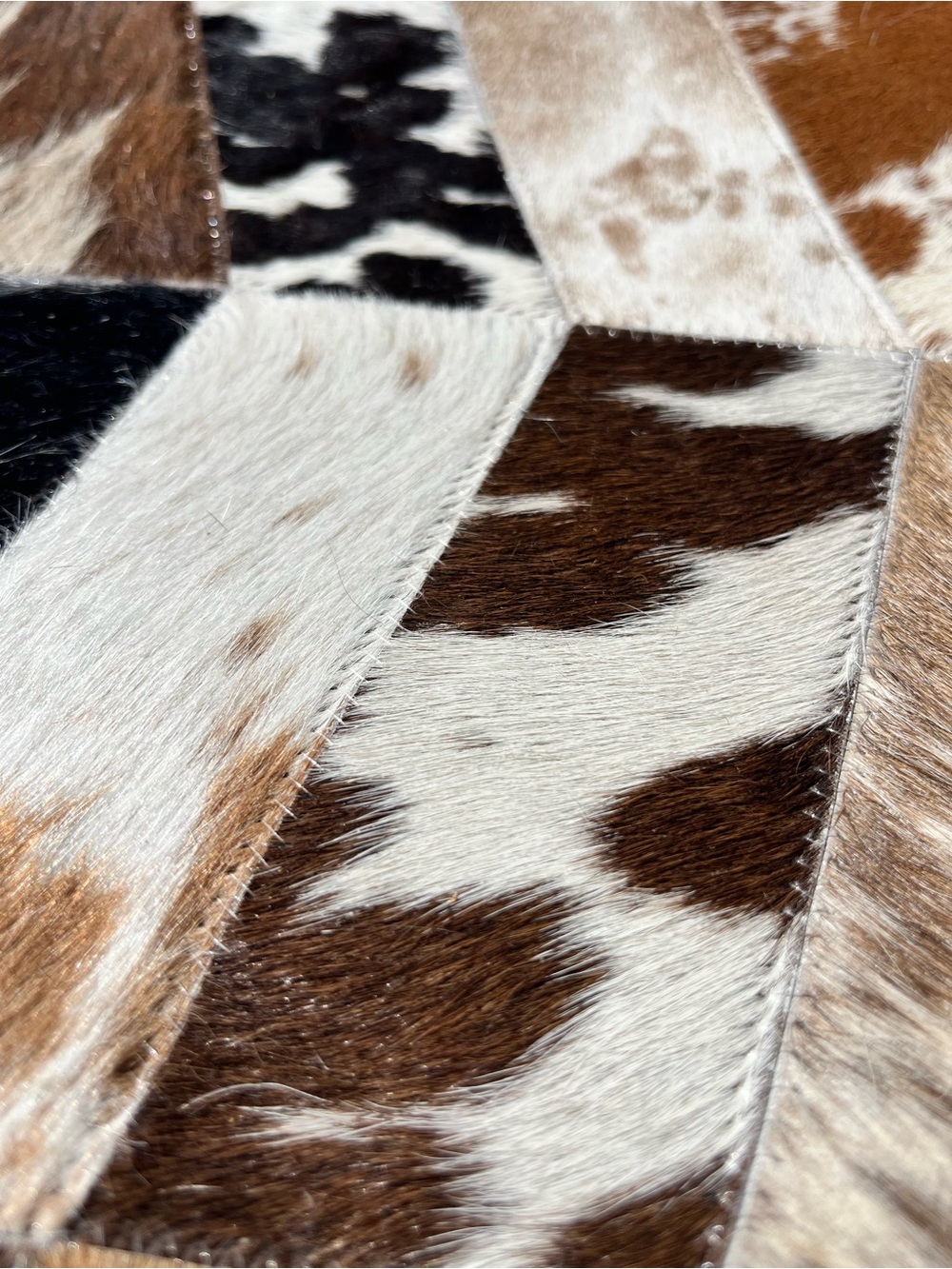 New Cowhide Patchwork Round Rug - 3’ - Picture 8 of 8